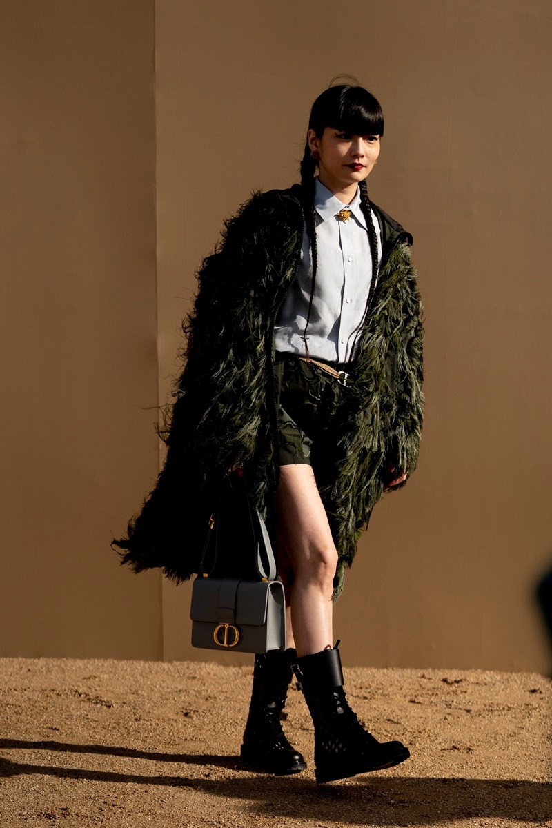 The shorts season: Επιλέγουμε δειλά-δειλά το σορτσάκι και το φοράμε ακριβώς έτσι - εικόνα 9