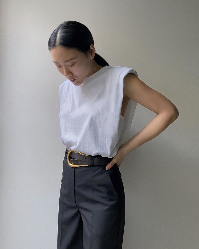 Basic τοπ + βάτες = Το νέο must-have που έχουμε αγαπήσει - εικόνα 1