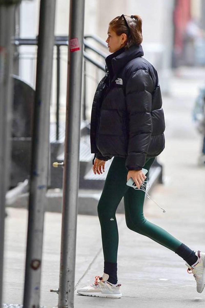 Πώς φορούν τώρα τα leggings οι μεγαλύτερες σταρ; - εικόνα 5