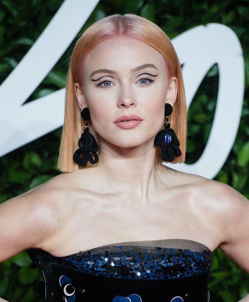 Όλες οι celebrities βάφουν τα μαλλιά τους rose gold. Εσύ; - εικόνα 3