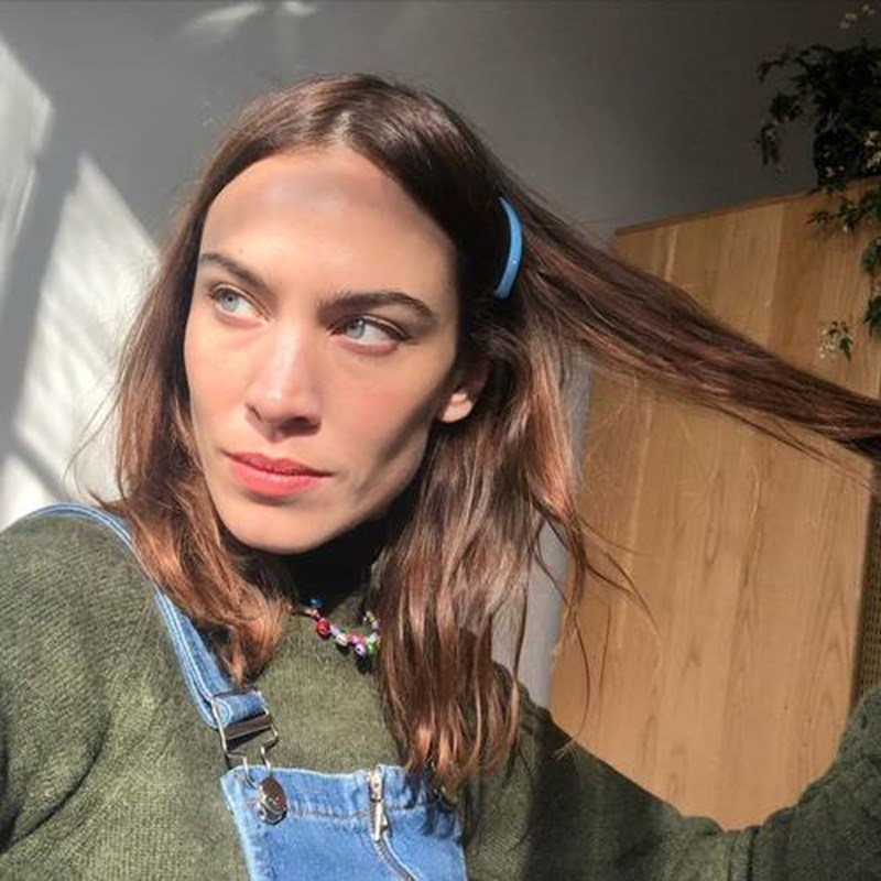 Τι φορούν οι celebs που μένουν σπίτι όπως εμείς; - εικόνα 7