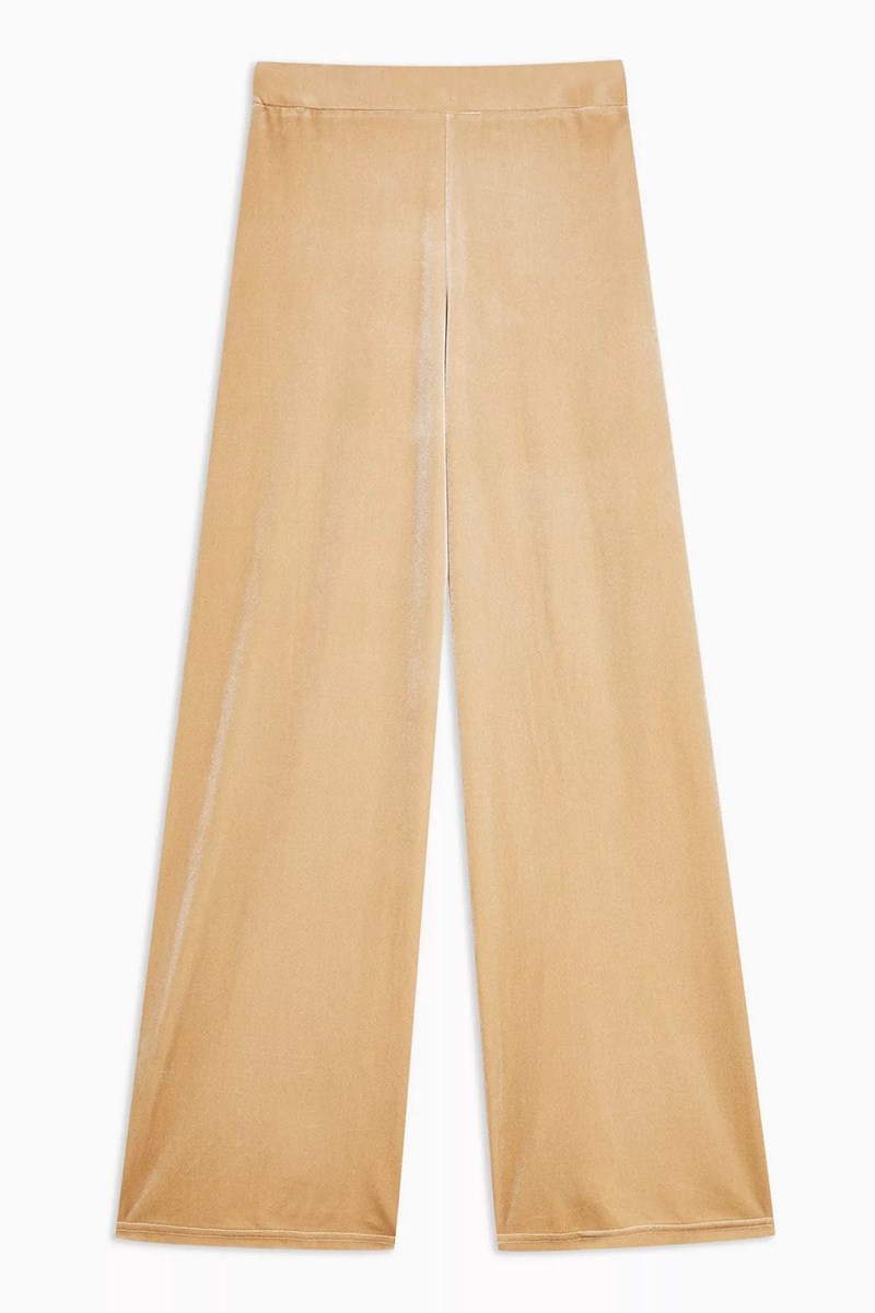 Θα «κλειστείς» σπίτι για 14 ημέρες; Ιδού τι μπορείς να φοράς για να ξεγελιέσαι - εικόνα 19