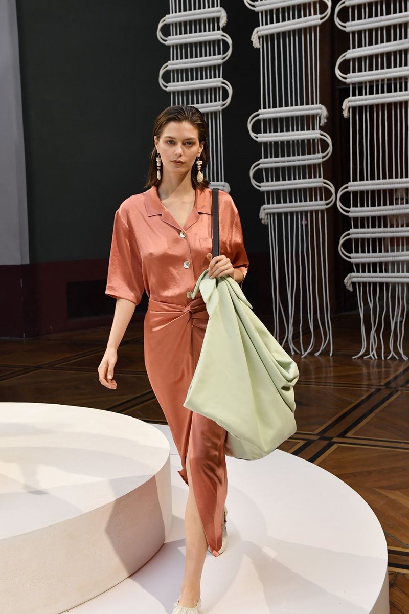 Οι star bags του καλοκαιριού - εικόνα 5