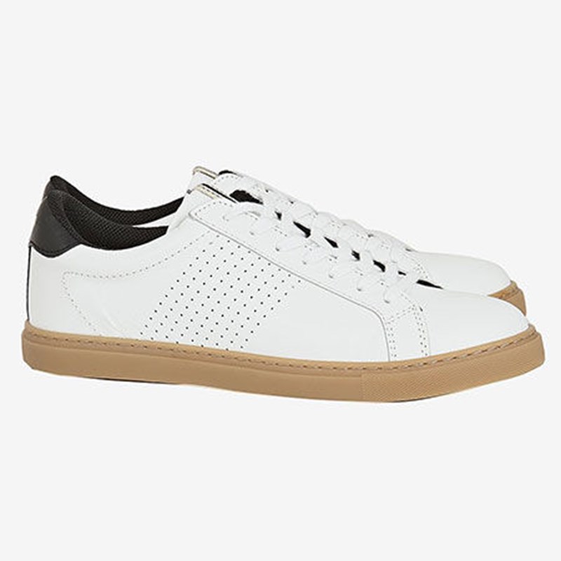 Χωρίς αυτά τα sneakers δεν μπορείς να θεωρείσαι stylish φέτος - εικόνα 6