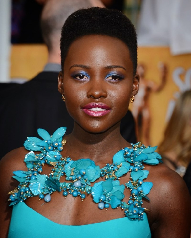 Πίστεψέ μας! Η μπλε σκιά είναι για όλες και αυτές οι 14 προτάσεις θα σε πείσουν - εικόνα 6