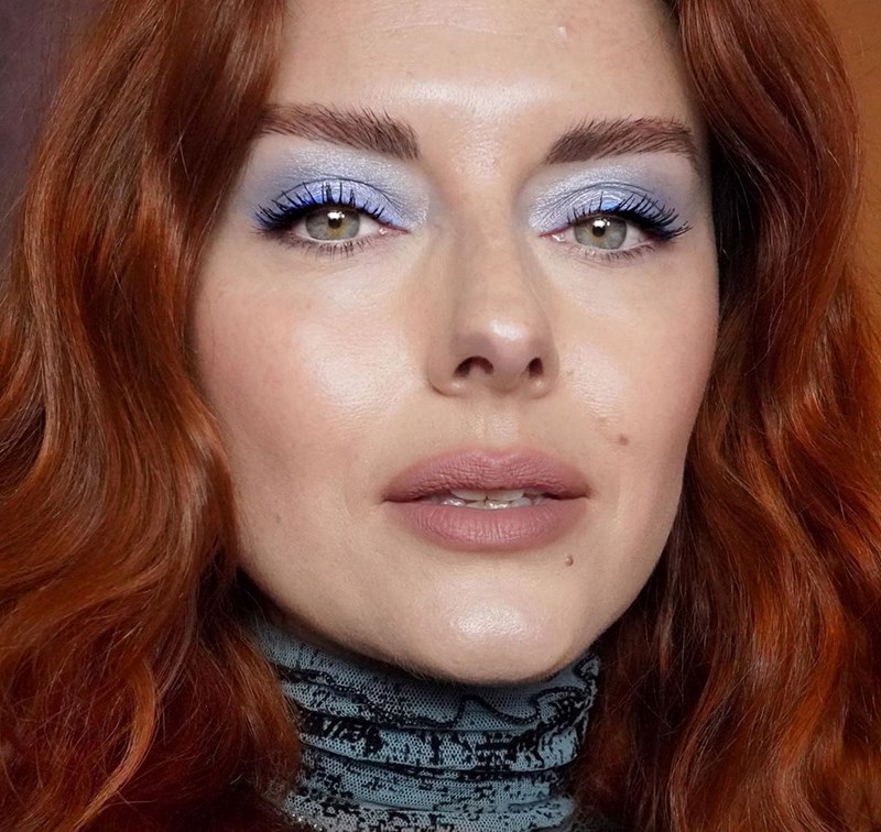 Πίστεψέ μας! Η μπλε σκιά είναι για όλες και αυτές οι 14 προτάσεις θα σε πείσουν - εικόνα 3