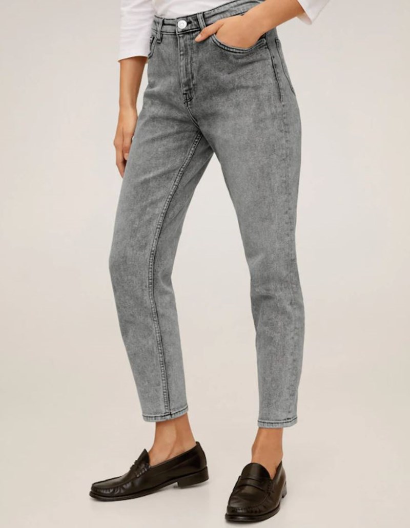 Δοκίμασε αυτά τα mom fit παντελόνια με την τέλεια εφαρμογή και θα μας ευγνωμονείς για χρόνια - εικόνα 5