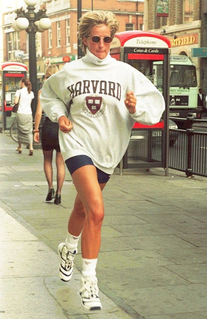 To athleisure style αναβαθμίζεται! 15 τρόποι για να το «φοράς» σωστά - εικόνα 2