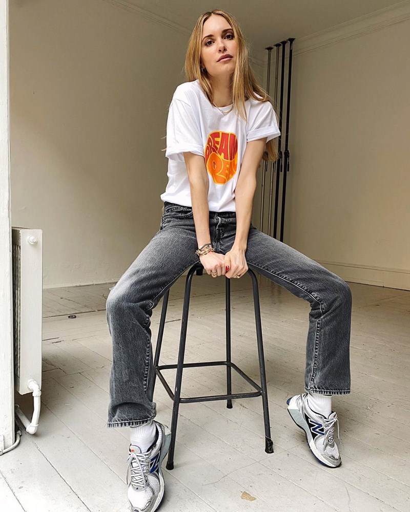 Πάρε χαρτί και μολύβι! 4 denim παντελόνια που δεν πρέπει να σου ξεφύγουν φέτος - εικόνα 4