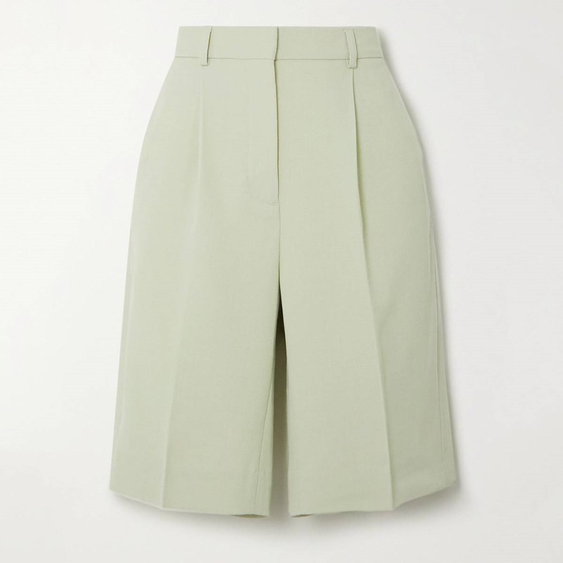 Λινά κοστούμια, polo tops και όλα όσα έχουν οι fashionistas στη ντουλάπα τους αυτή την περίοδο - εικόνα 18