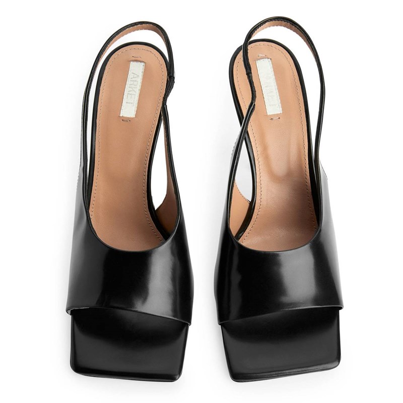 Τα σανδάλια που θα φορέσουμε αμέσως μόλις λήξει ο κατ' οίκον περιορισμός - εικόνα 1