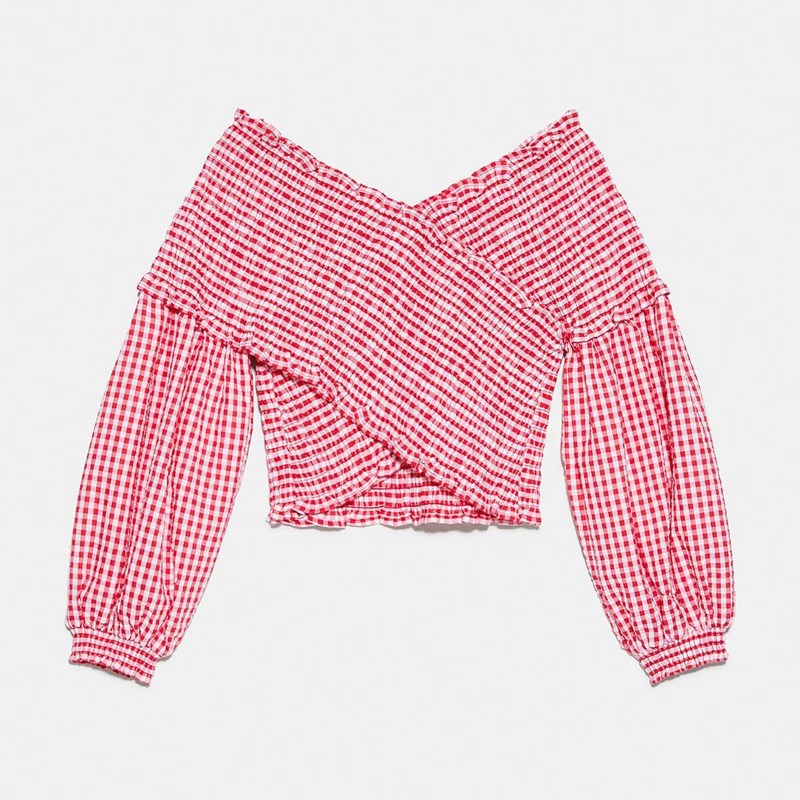 Φέτος θα ξεχωρίσουμε χάρη στα πιο ιδιαίτερα τοπ (θα τα φορέσεις και με denim) - εικόνα 5