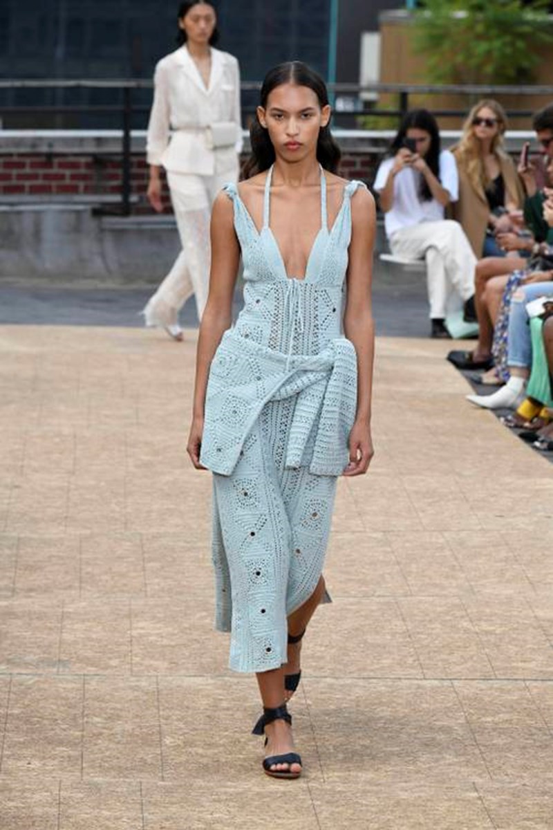 Αναβαθμίζουμε το στυλ μας με 6 πολυτελή υφάσματα - εικόνα 8