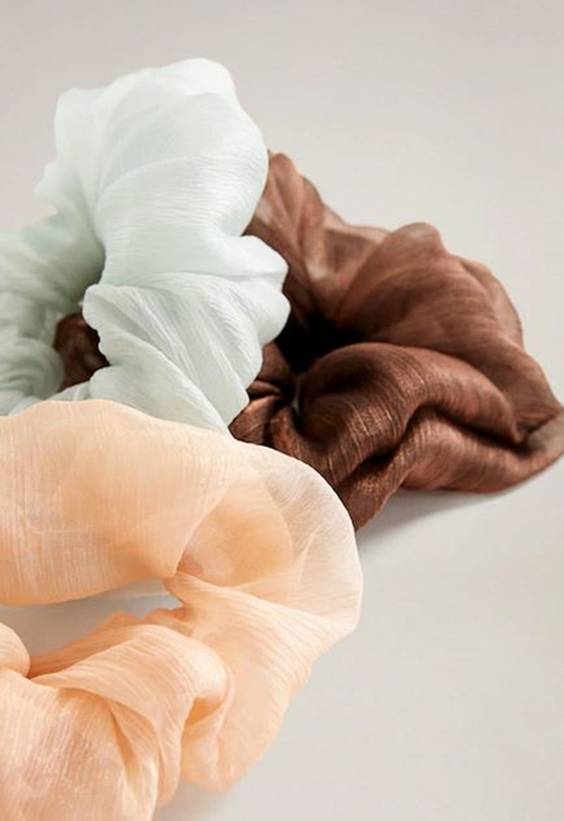 Αυτό το bold accessory trend έχει πολλά χρόνια ακόμα μπροστά του (ακόμα κι αν η Carrie Bradshaw πιστεύει το αντίθετο) - εικόνα 11