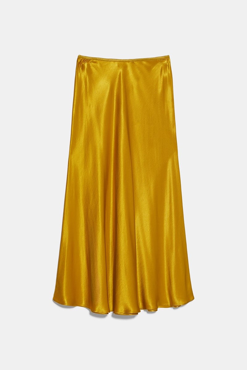 10+1 καλοκαιρινά items που βρήκαμε τώρα στα Zara σε super τιμή (θα τρίβεις τα μάτια σου) - εικόνα 3