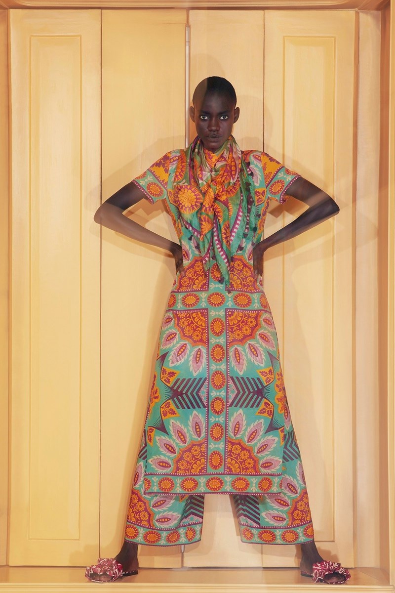 Η τέλεια καλοκαιρινή γκαρνταρόμπα είναι γεμάτη χρώμα - εικόνα 3