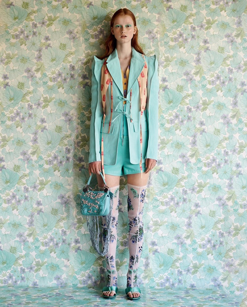 New Romantic: 9 λουκ για να υιοθετήσεις την πιο cool τάση της μόδας - εικόνα 4