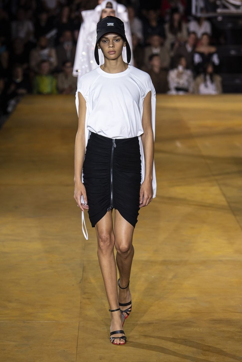 Αυτό είναι το Α και το Ω κάθε γυναικείας ντουλάπας και έχουμε (αδιάσειστες) αποδείξεις για αυτό! - εικόνα 5