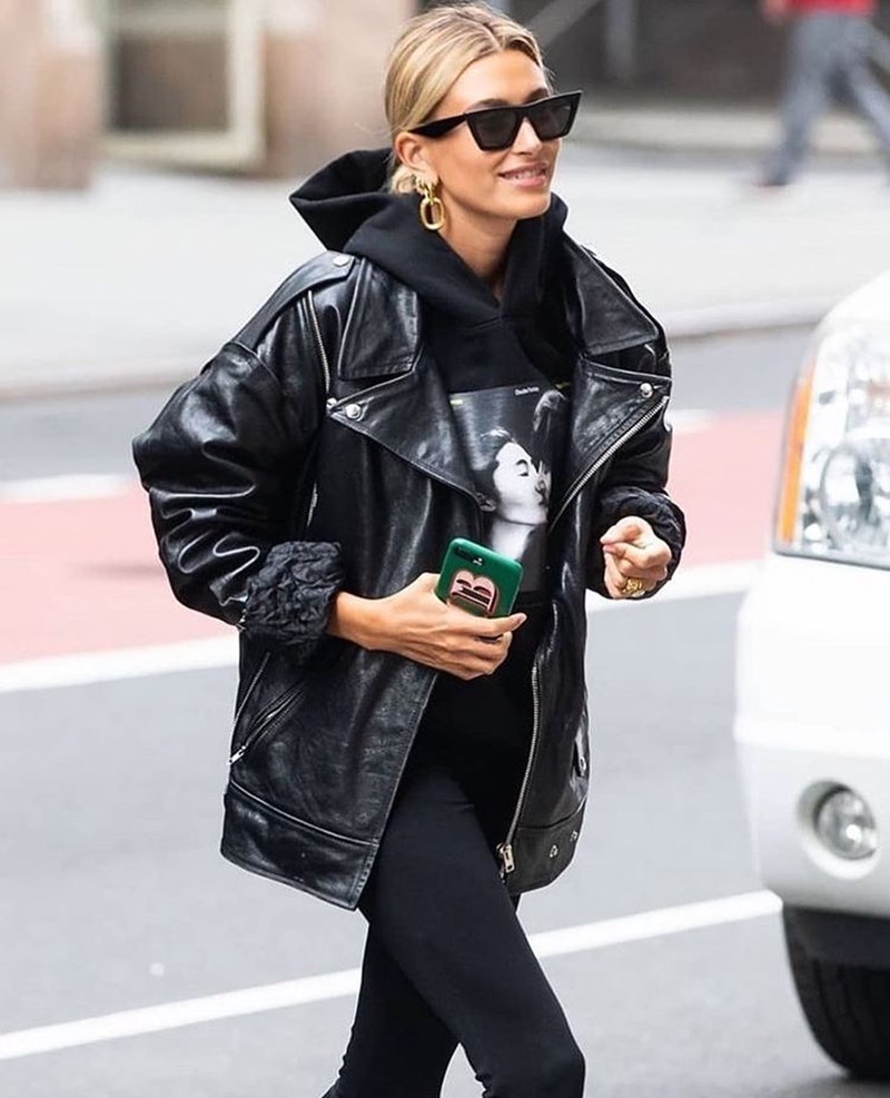 Το στυλ της Hailey Bieber είναι σκέτη έμπνευση και με αυτά τα 10 κομμάτια θα το αντιγράψεις τέλεια - εικόνα 5