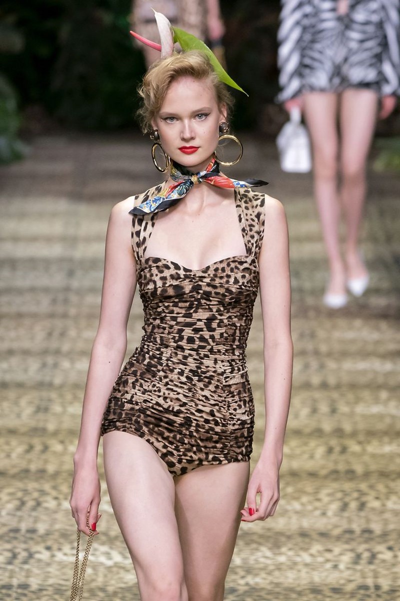 Τα beachwear trends που πρέπει να γνωρίζεις οπωσδήποτε πριν αρχίσεις να παραγγέλνεις (ακατάπαυστα) μαγιό - εικόνα 3