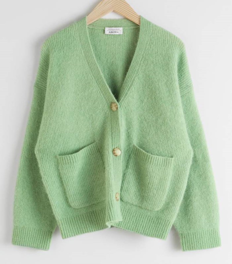 Αποφάσισες επιτέλους να ντυθείς; Good for you! 6 κομμάτια που κάνουν το styling παιχνιδάκι - εικόνα 6