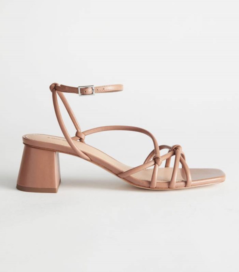 Tα πιο hot πέδιλα του καλοκαιριού τυχαίνει να είναι και οικονομικά (δεν μπορούμε να διαλέξουμε!) - εικόνα 5