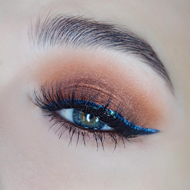 Double Liner: Η τεχνική που δοκιμάζουμε τώρα για σαγηνευτικό βλέμμα - εικόνα 3