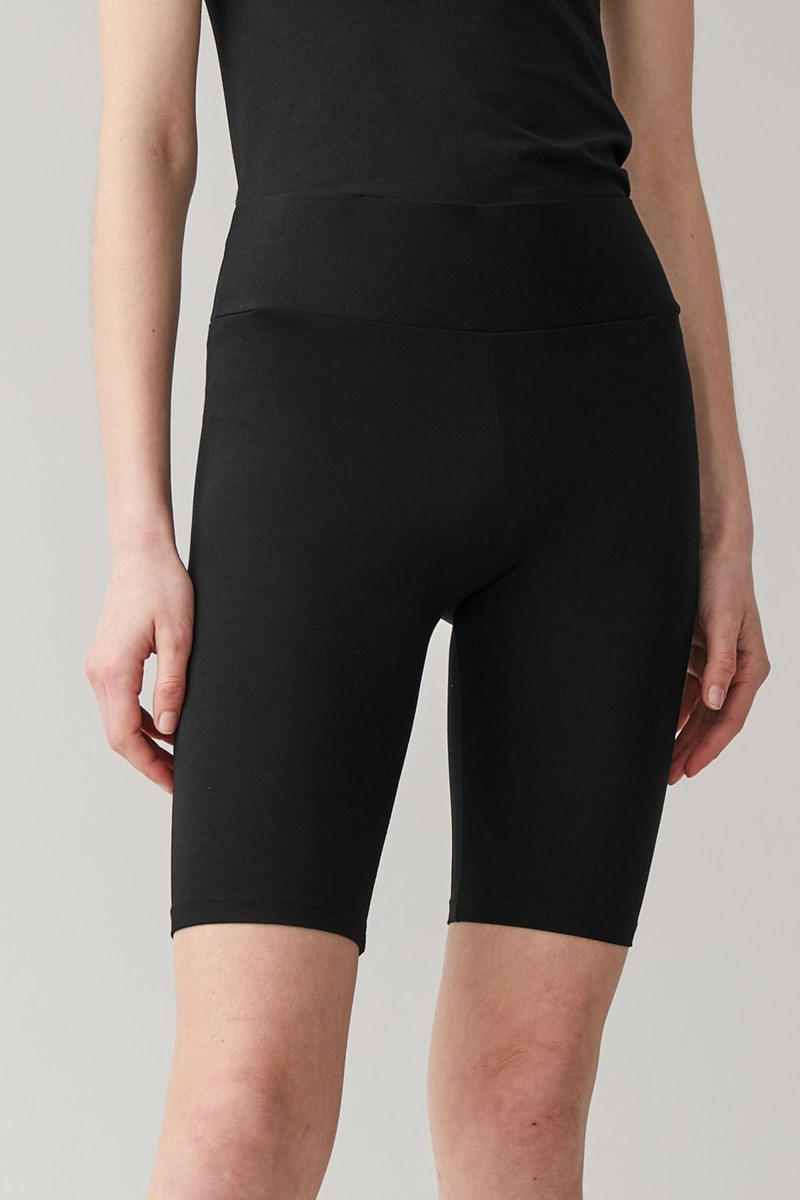 Oversized πουκάμισο & κολάν: Συνδυασμός φωτιά για εμφανίσεις εντός και εκτός σπιτιού - εικόνα 8