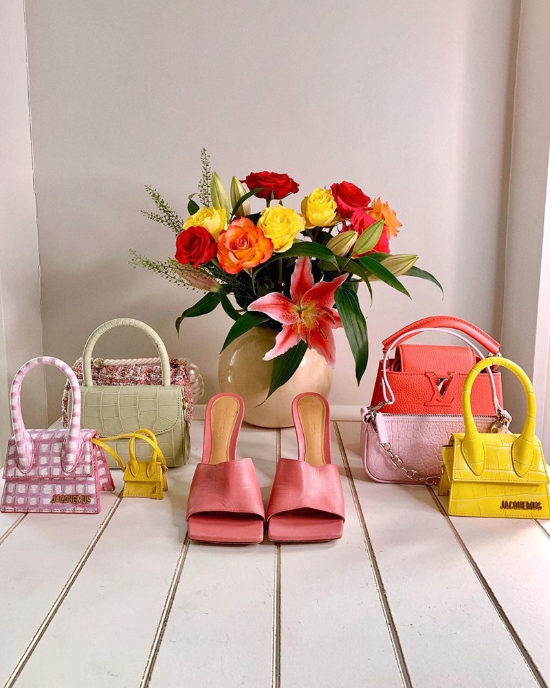 Τα χρωματιστά παπούτσια είναι το απόλυτο must του καλοκαιριού και εμείς σου βρήκαμε 17 οικονομικά σχέδια που θα σε ξετρελάνουν - εικόνα 1