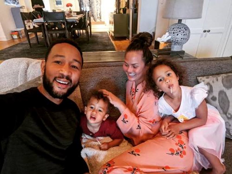 10+1 loungewear προτάσεις από τις αγαπημένες μας celebs - εικόνα 7