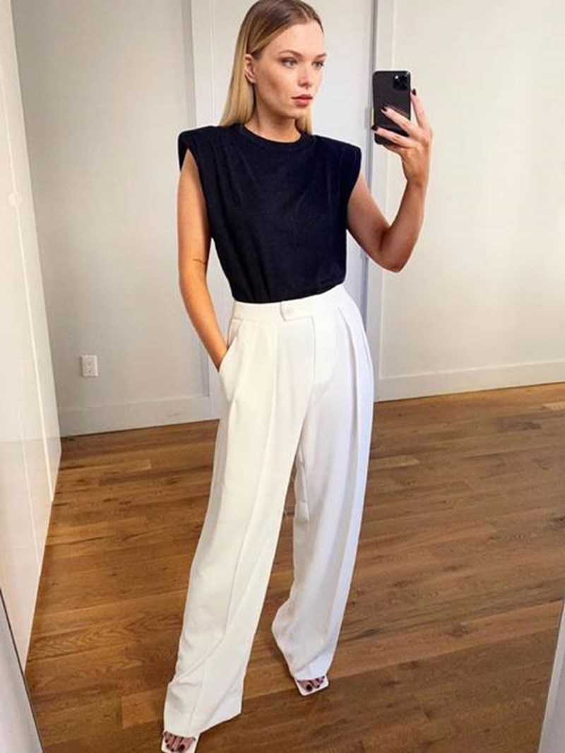 To top που φορούν όλες οι influencers θα το βρεις τώρα στα Mango (σε πολύ χαμηλή τιμή) - εικόνα 1