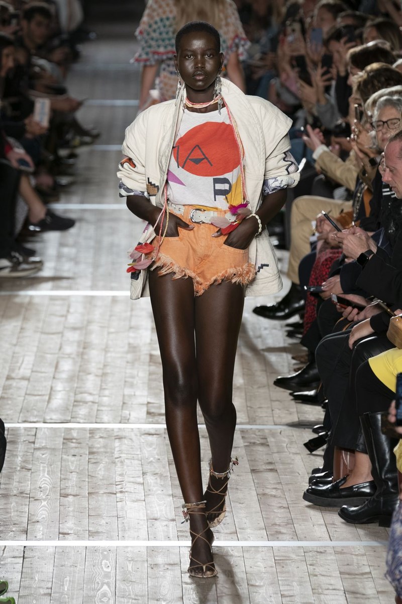 10 εγγυημένοι -runway- τρόποι να φορέσεις τα shorts σου φέτος (Bonus: 10 must_have κομμάτια) - εικόνα 2