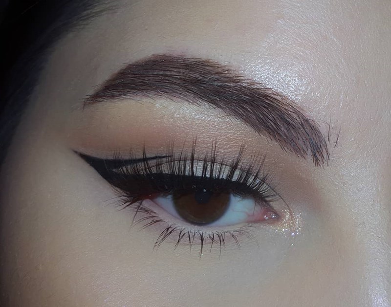 Double Liner: Η τεχνική που δοκιμάζουμε τώρα για σαγηνευτικό βλέμμα - εικόνα 1