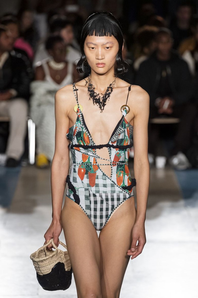 Τα beachwear trends που πρέπει να γνωρίζεις οπωσδήποτε πριν αρχίσεις να παραγγέλνεις (ακατάπαυστα) μαγιό - εικόνα 8