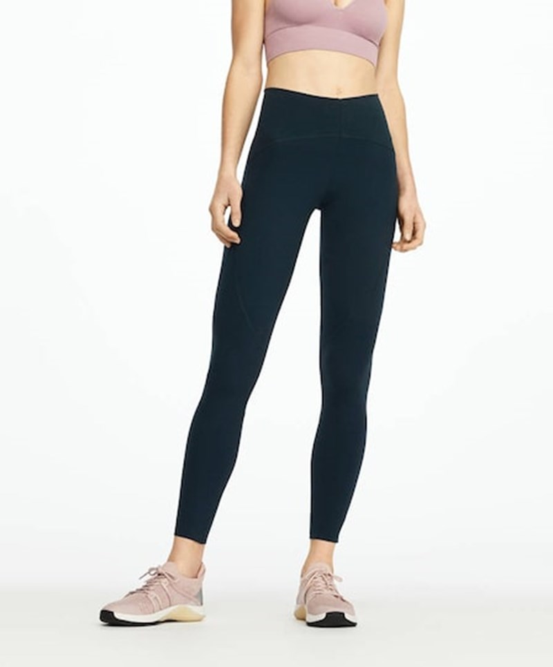 Το στυλ της Hailey Bieber είναι σκέτη έμπνευση και με αυτά τα 10 κομμάτια θα το αντιγράψεις τέλεια - εικόνα 7