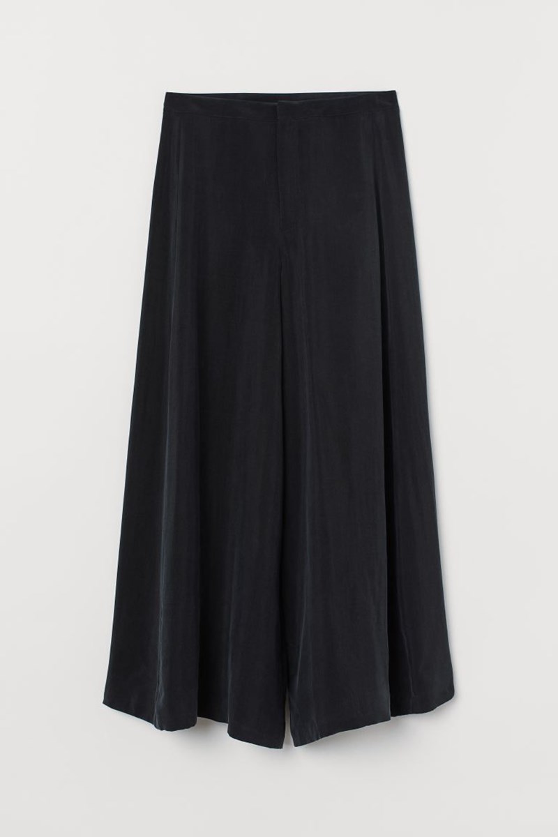 12 budget-friendly παντελόνια από τα H&M που θα φοράμε ξανά και ξανά (και ξανά!!) όλο το καλοκαίρι - εικόνα 5