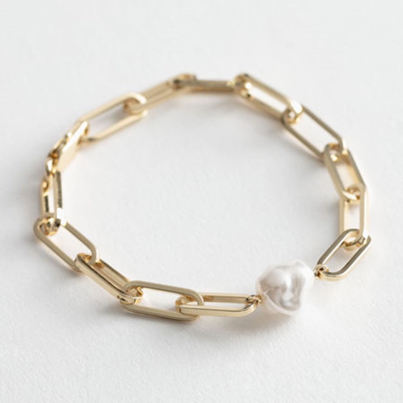 Τα ομορφότερα αξεσουάρ του καλοκαιριού έχουν όλα πέρλες (10 ultra chic προτάσεις για να διαλέξεις) - εικόνα 3