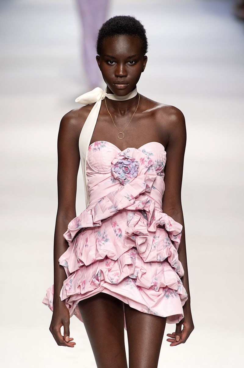 Αυτό το χρώμα θα μας καταδιώκει για πάντα! #mustwear - εικόνα 7