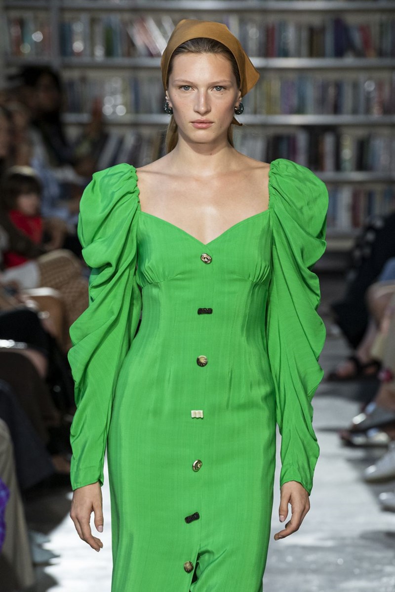 Το απόλυτο micro trend του καλοκαιριού το έχεις ήδη (το φοράς όταν κάνεις τις δουλειές του σπιτιού) - εικόνα 8