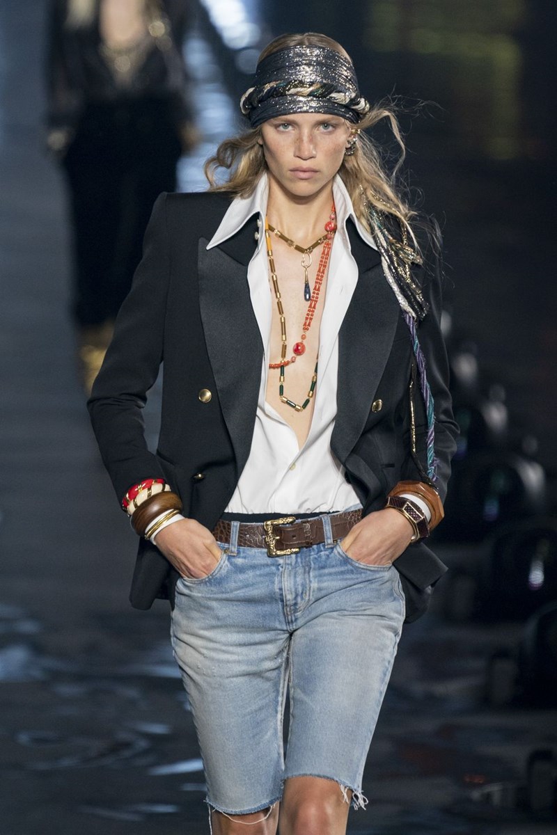 Το απόλυτο micro trend του καλοκαιριού το έχεις ήδη (το φοράς όταν κάνεις τις δουλειές του σπιτιού) - εικόνα 2