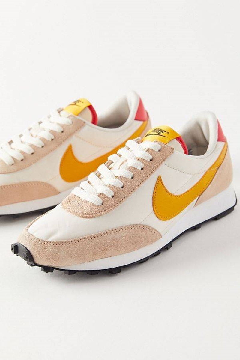 Ποια sneakers επιλέγουν τώρα όσες ξέρουν από στυλ; - εικόνα 15