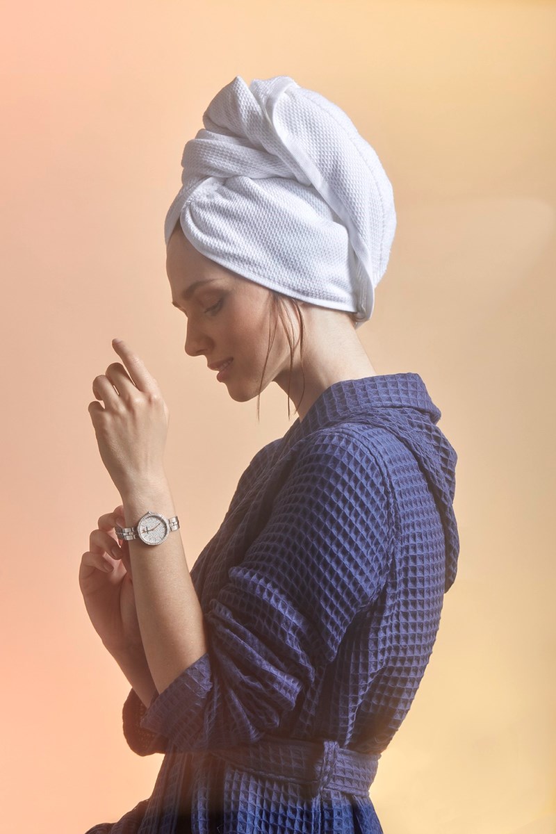 Μετράμε αντίστροφα για το καλοκαίρι με τα νέα ρολόγια της Swarovski - εικόνα 1