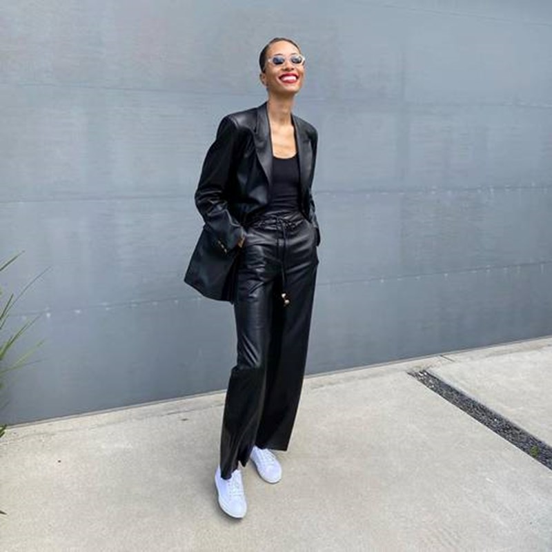 Όταν τελειώσει το #ΜένουμεΣπίτι εμείς θα φορέσουμε... total black! - εικόνα 8