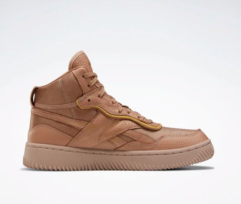 Τα νέα sneakers της Victoria Beckham με τη Reebok είναι εδώ - εικόνα 3