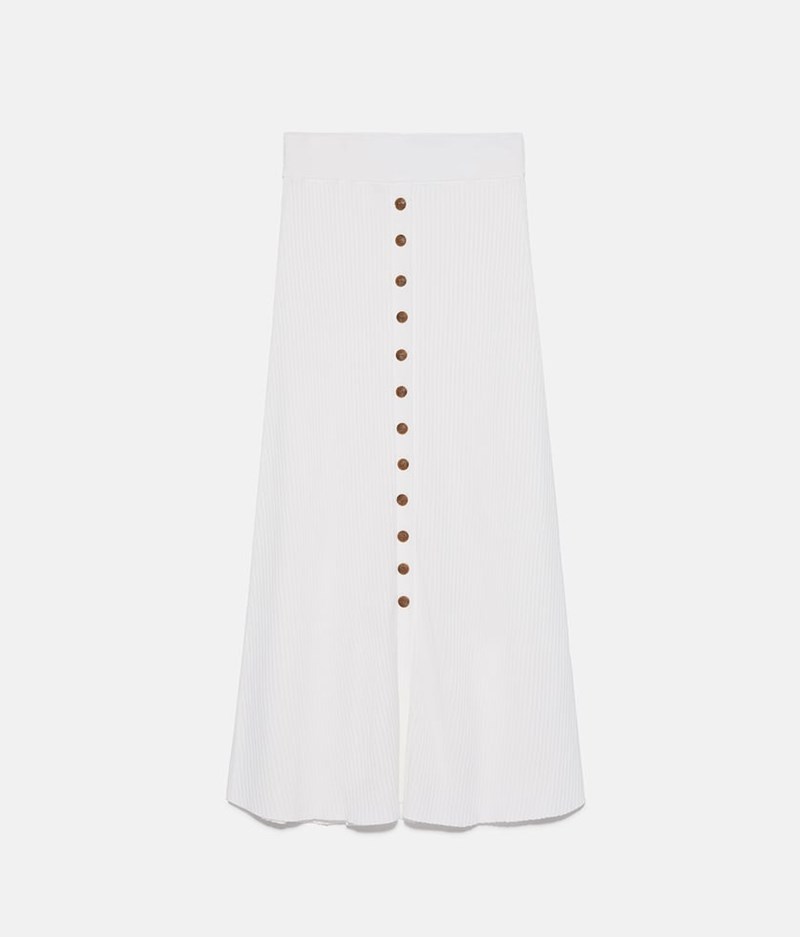 Αυτές τις μέρες το χρειάζεσαι το πλεκτό σου! Ακόμα και στην πιο light εκδοχή του... - εικόνα 12