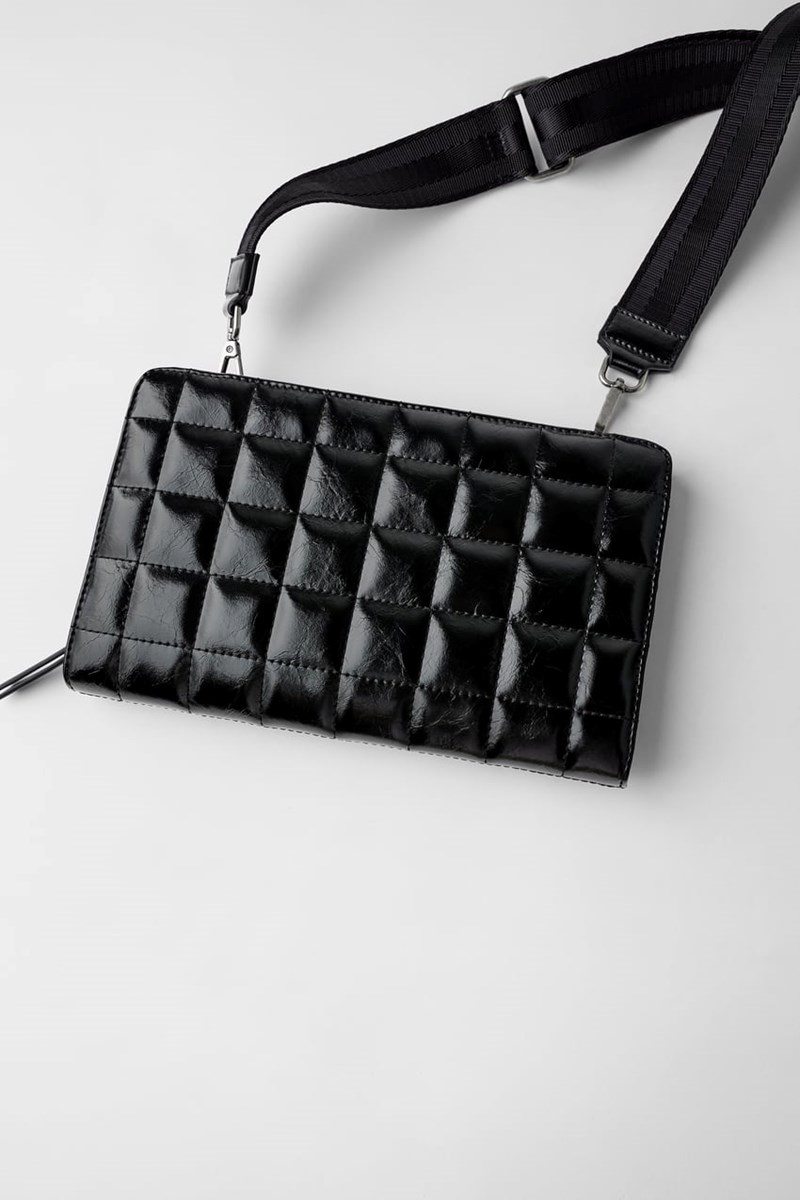 Βρήκαμε τις πιο hot τσάντες των ντεφιλέ σε low-budget εκδοχή για να είσαι η βασίλισσα του street style - εικόνα 5