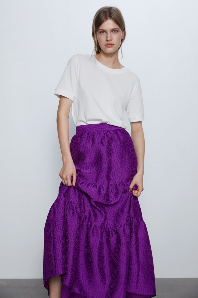 Στα Zara βρήκαμε τις ωραιότερες μίντι φούστες για να ακολουθήσεις την τάση - εικόνα 6