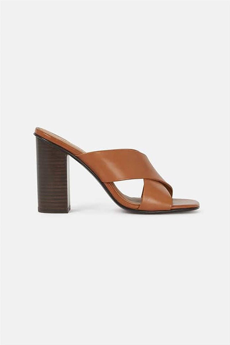 Αυτά τα mules θα σε βάλουν στον πειρασμό για shopping - εικόνα 4