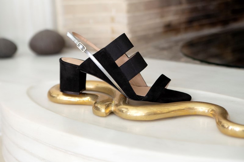 Stathis Samantas: Ο ταλαντούχος Έλληνας σχεδιαστής μας προτείνει τα παπούτσια του καλοκαιριού - εικόνα 2