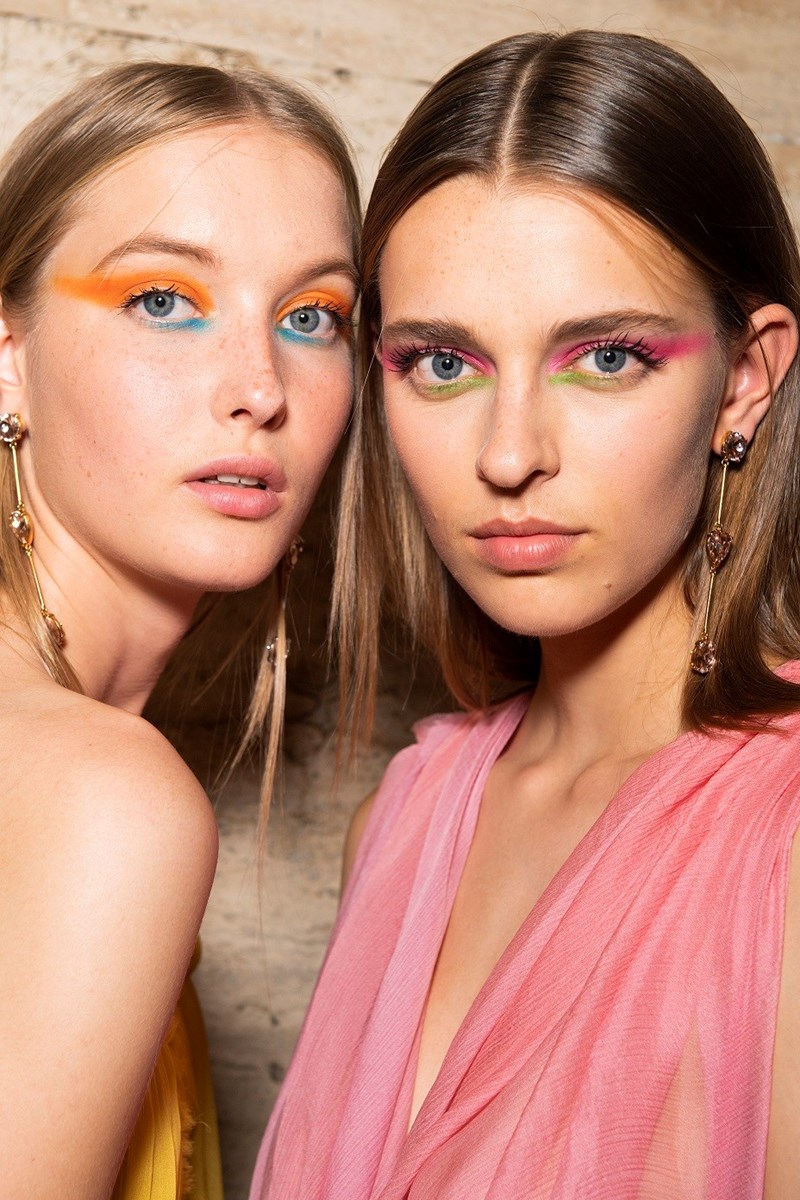 Το απόλυτο καλοκαιρινό mix & match στα βλέφαρα - εικόνα 1